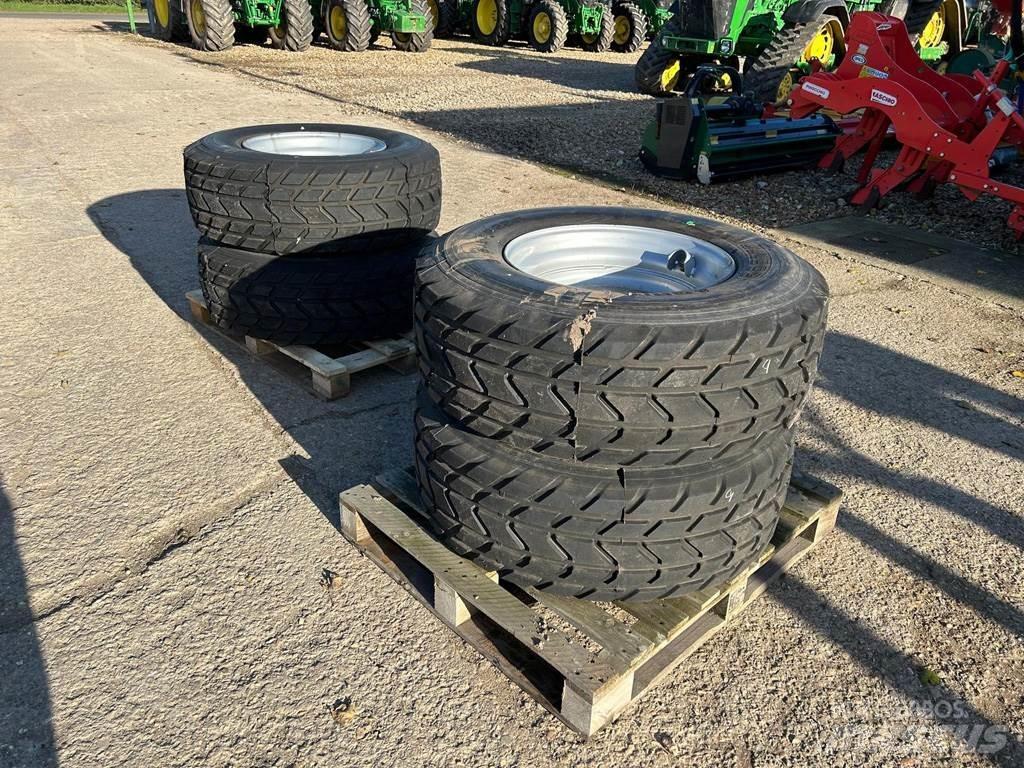  385X65X22.5 Pneus, roues et jantes