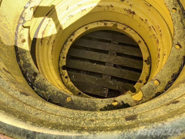  650/75R38 Pneus, roues et jantes