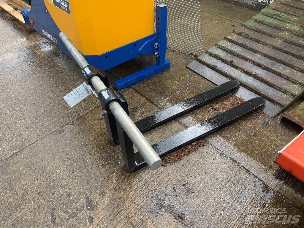  ATTACHMENTS Construction - Autres