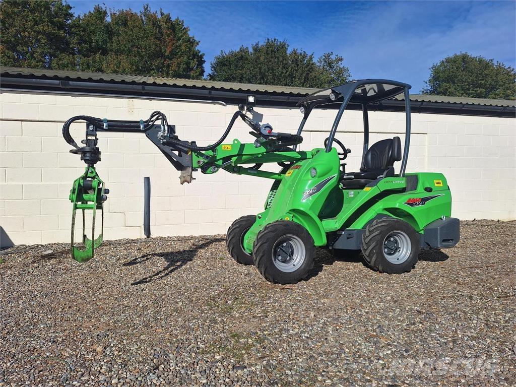 Avant 528 Chargeuse sur pneus