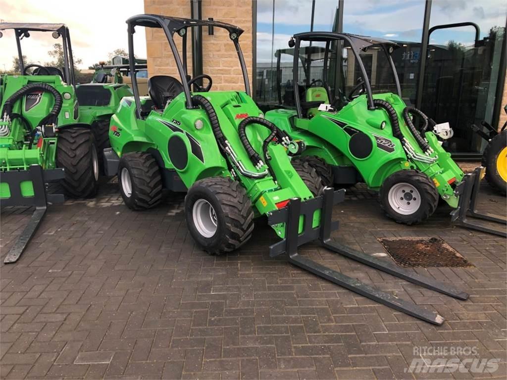 Avant AV 735 Chargeuse sur pneus
