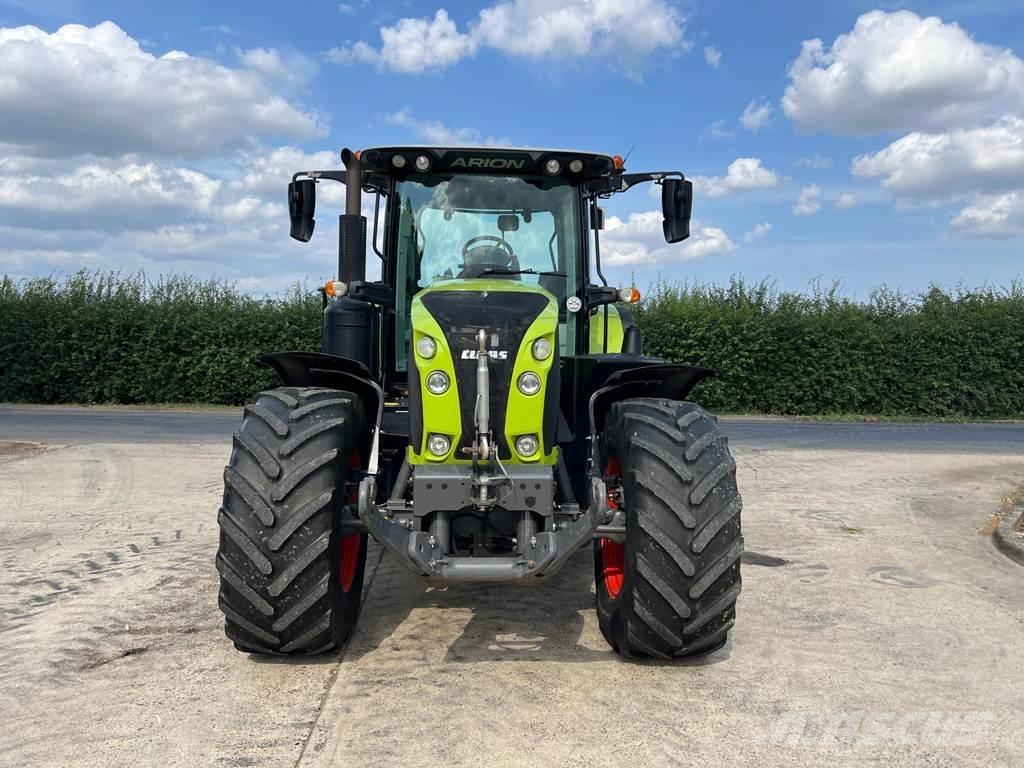 CLAAS ARION 610 Tracteur