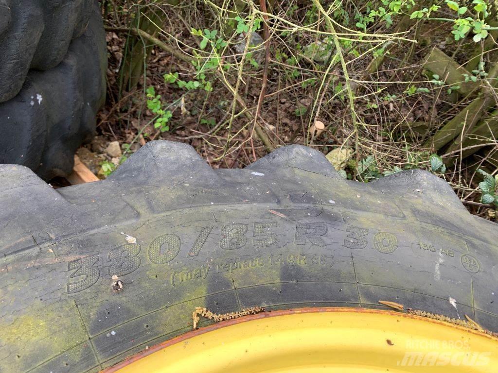  FRONT WHEELS Pneus, roues et jantes