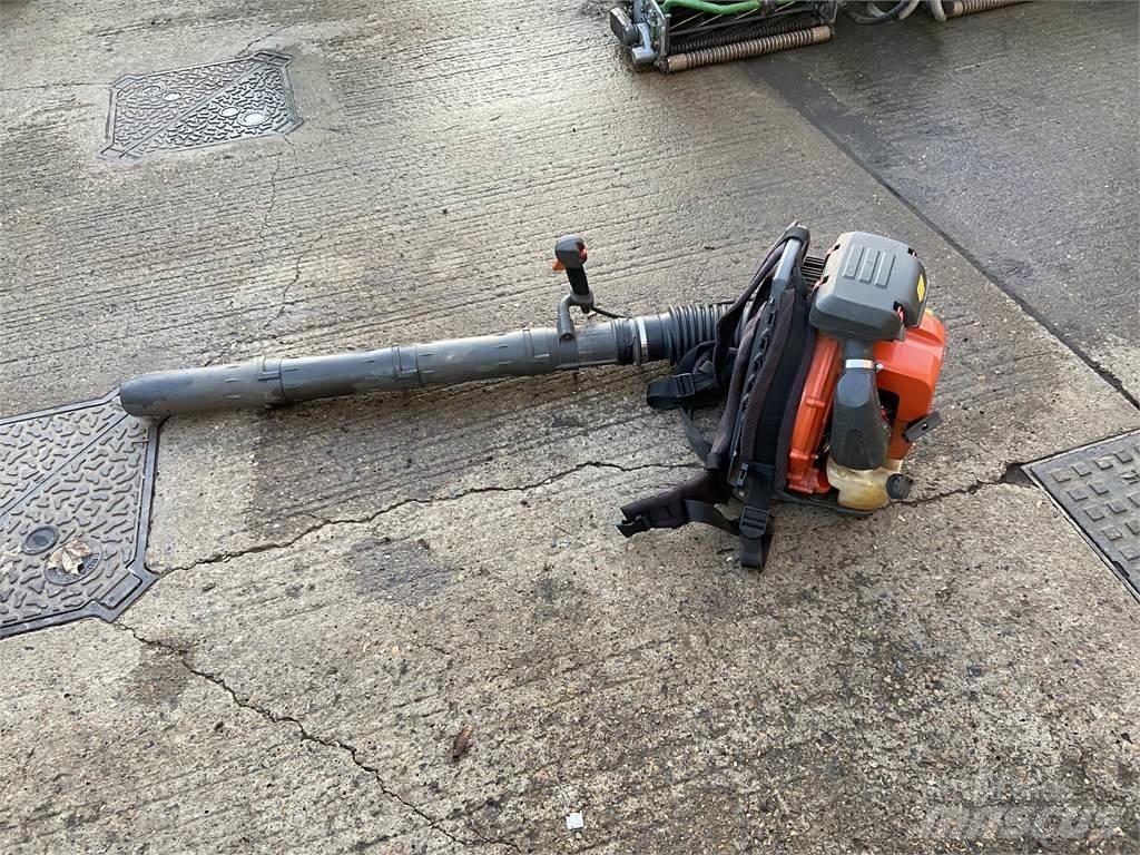 Husqvarna 570BTS Agriculture - Autres