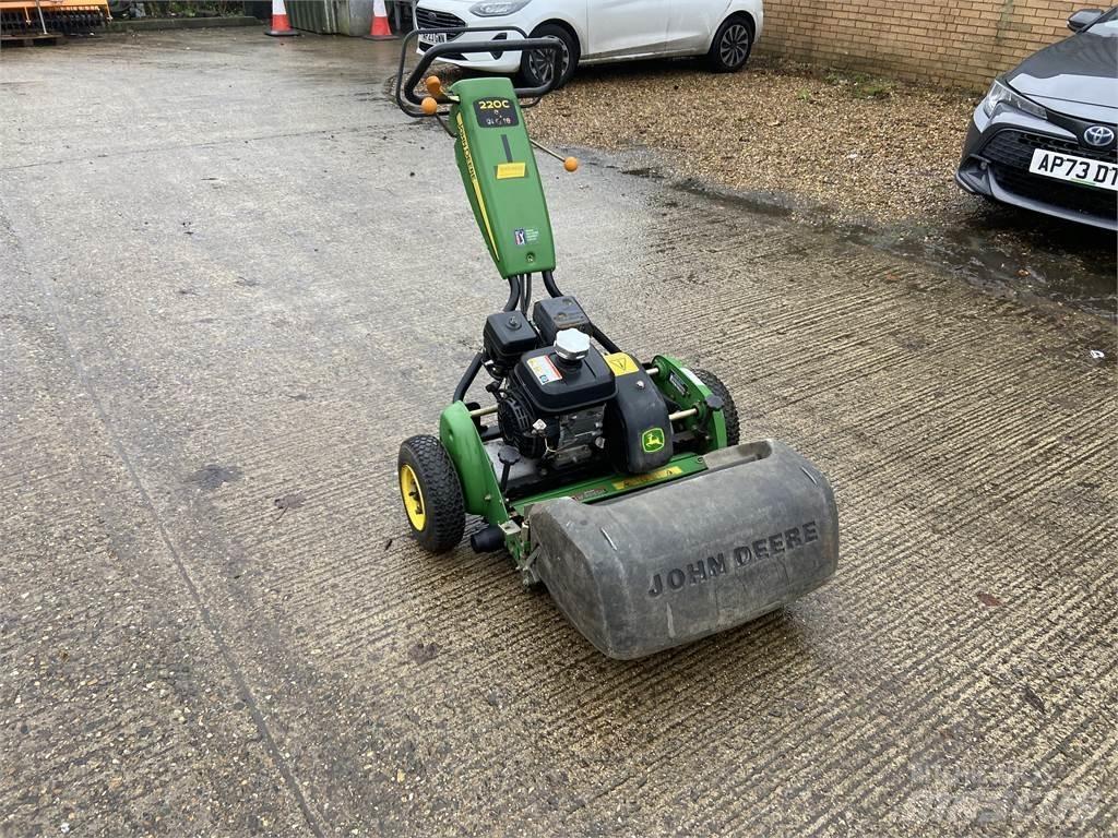 John Deere 220C Agriculture - Autres
