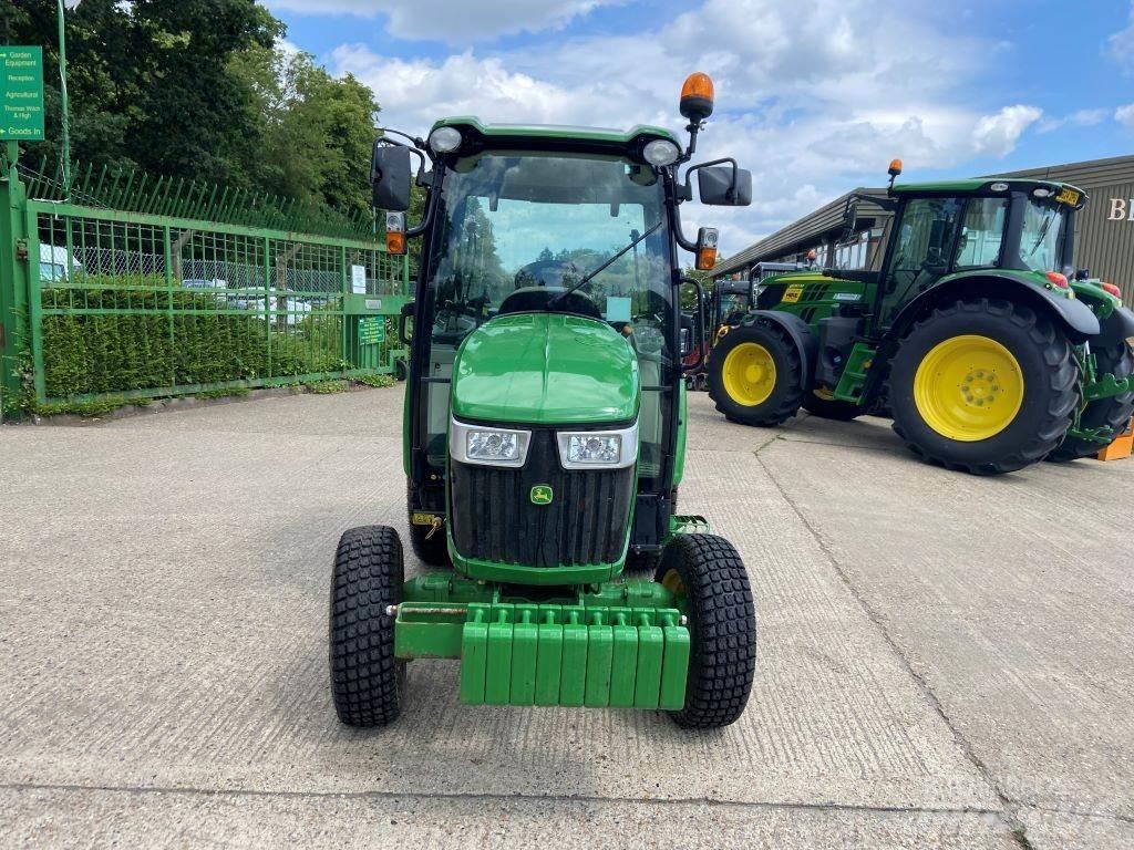 John Deere 3046R Micro tracteur