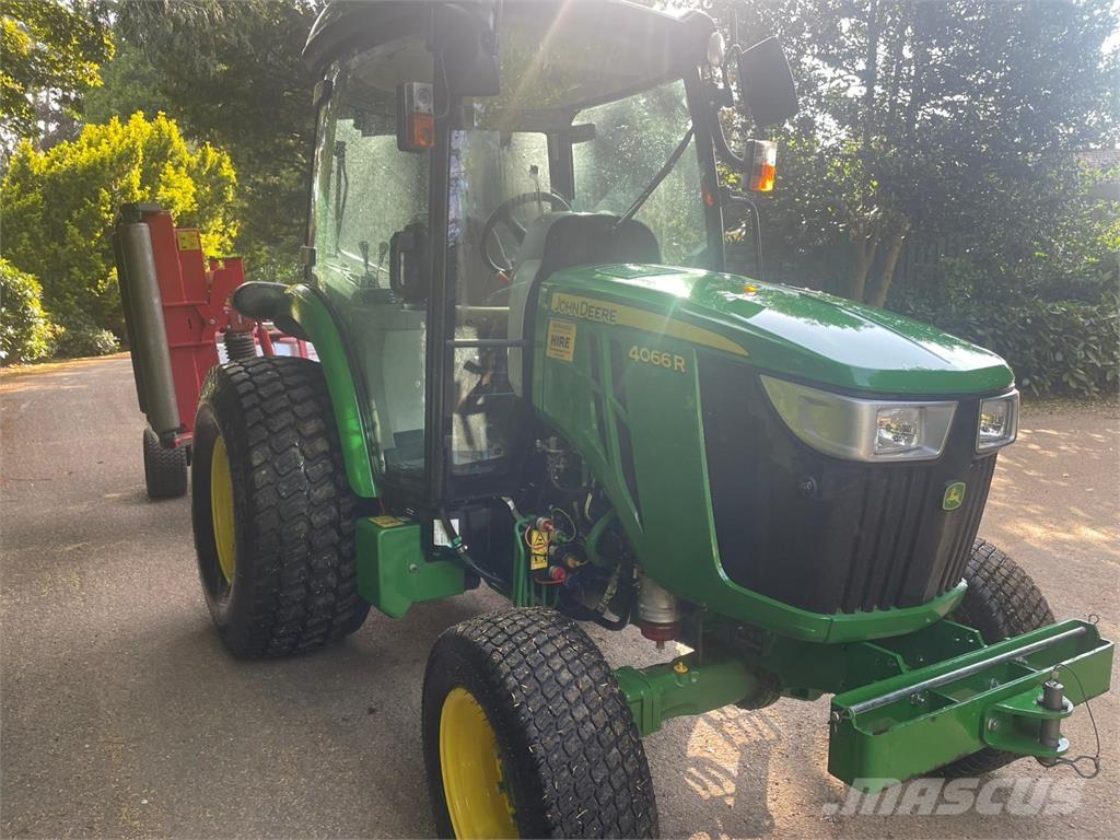 John Deere 4066R Micro tracteur