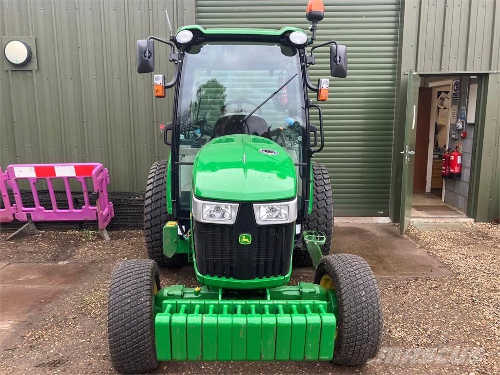John Deere 4066R Micro tracteur