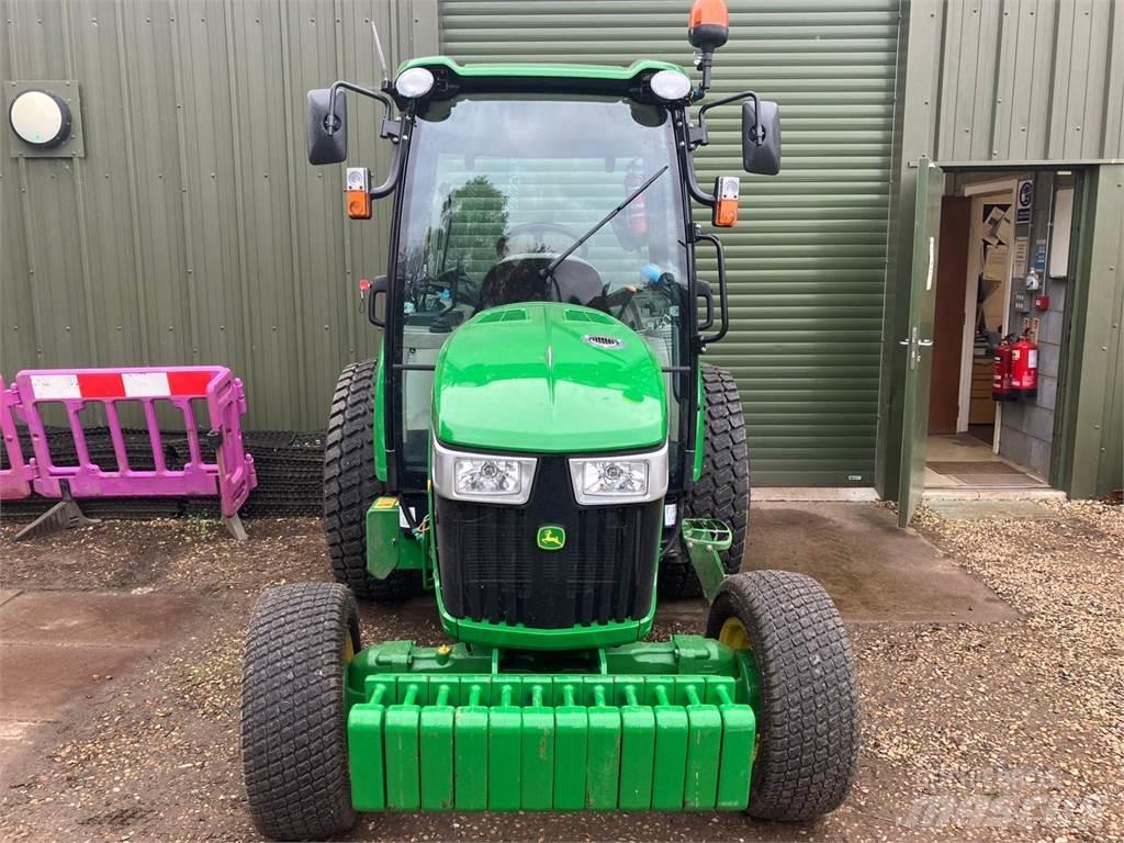 John Deere 4066R Micro tracteur