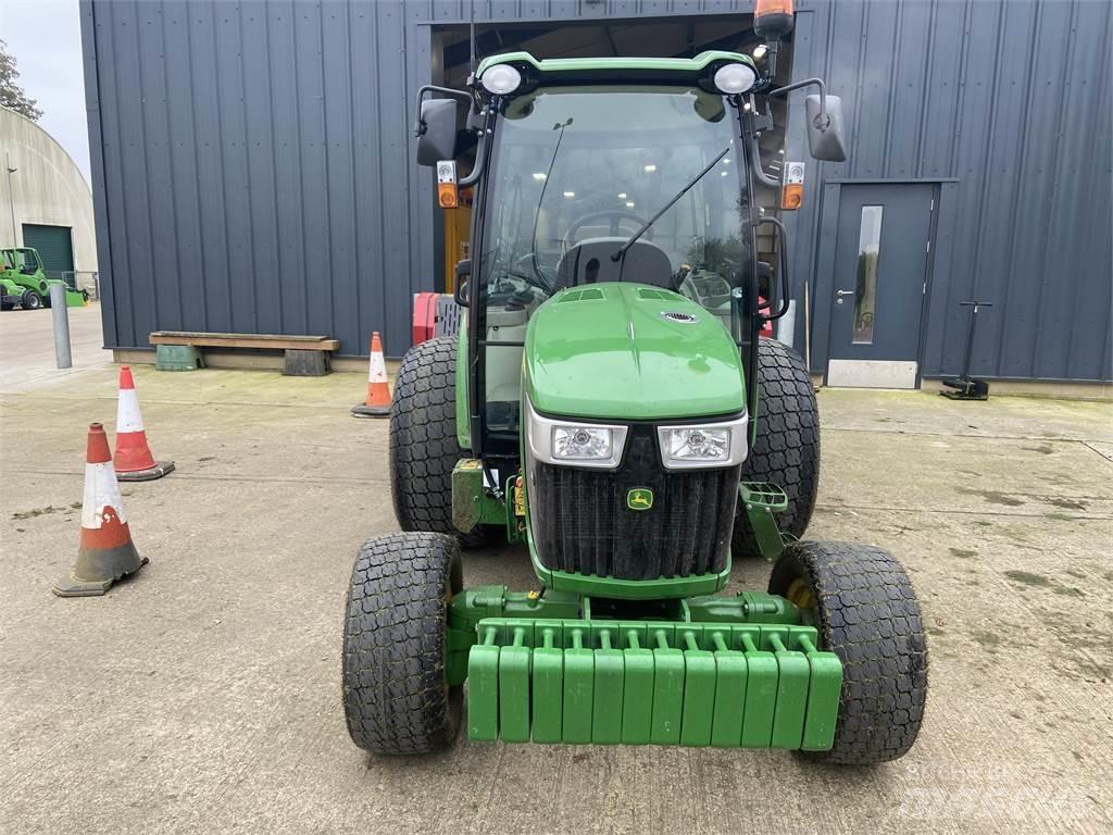 John Deere 4066R Micro tracteur