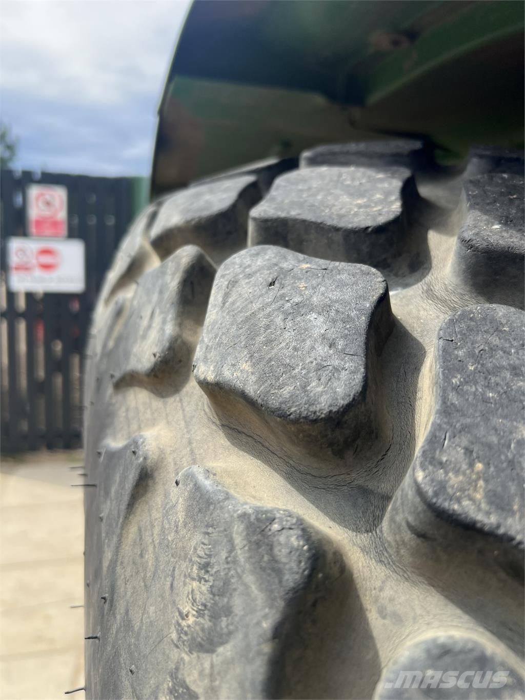 John Deere 5075E Tracteur