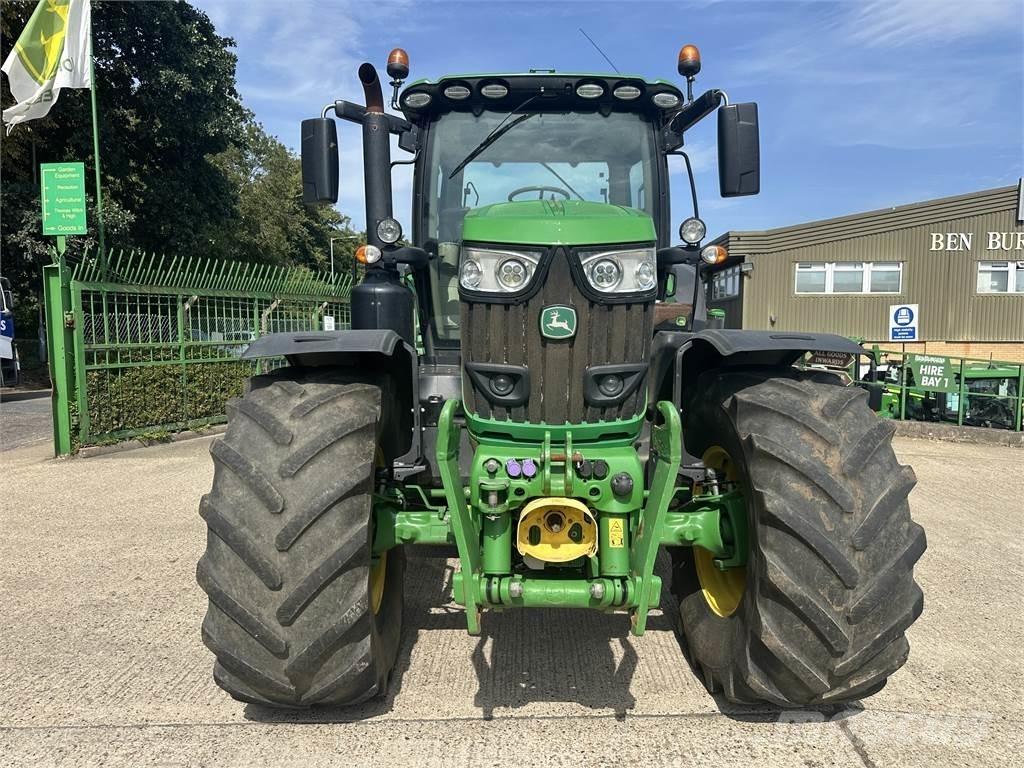 John Deere 6215R Tracteur