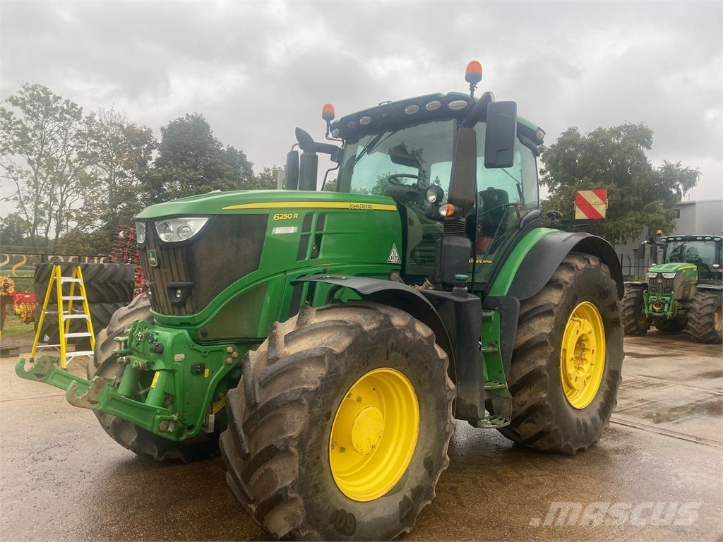 John Deere 6250R Tracteur