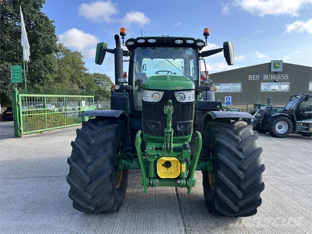 John Deere 6R215 Tracteur