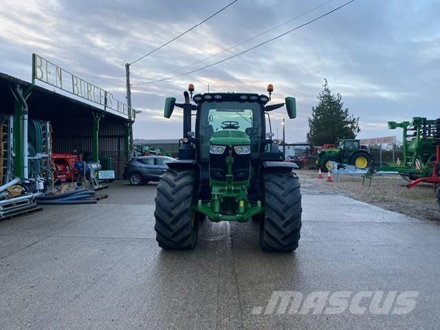 John Deere 6R215 Tracteur