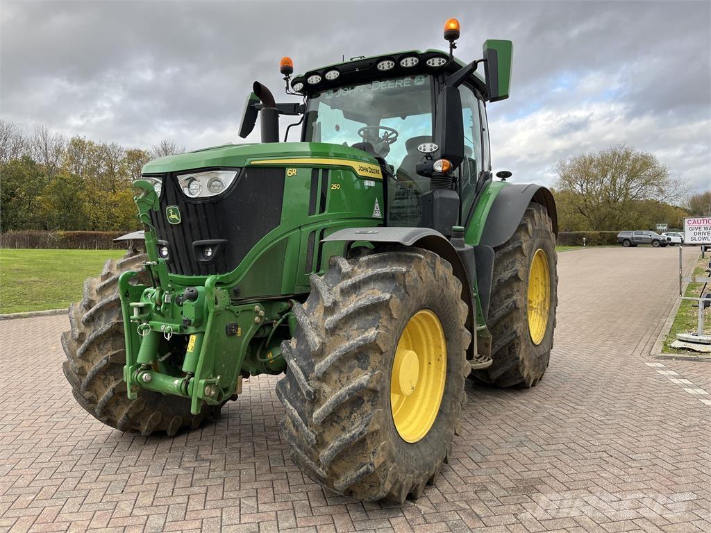 John Deere 6R250 Tracteur