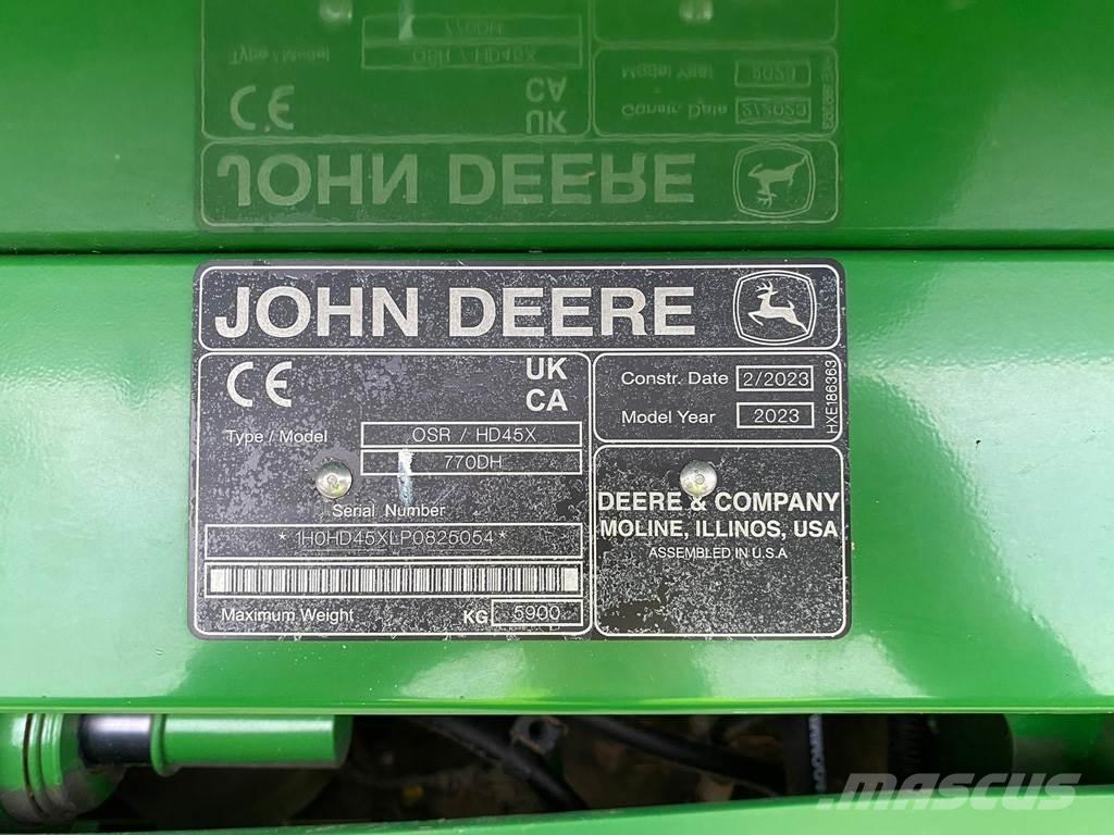 John Deere HDX45 Moissonneuse batteuse