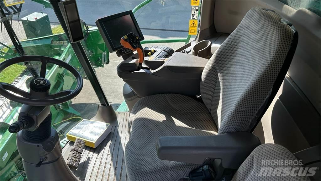 John Deere S780 Moissonneuse batteuse