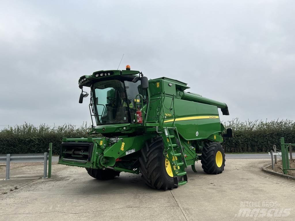 John Deere T670I Moissonneuse batteuse