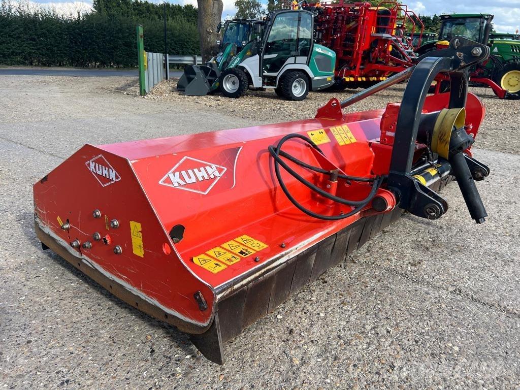 Kuhn BP28 Broyeur / Gyrobroyeur / Epareuse