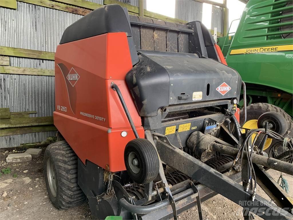 Kuhn VB 2160 Presse cubique