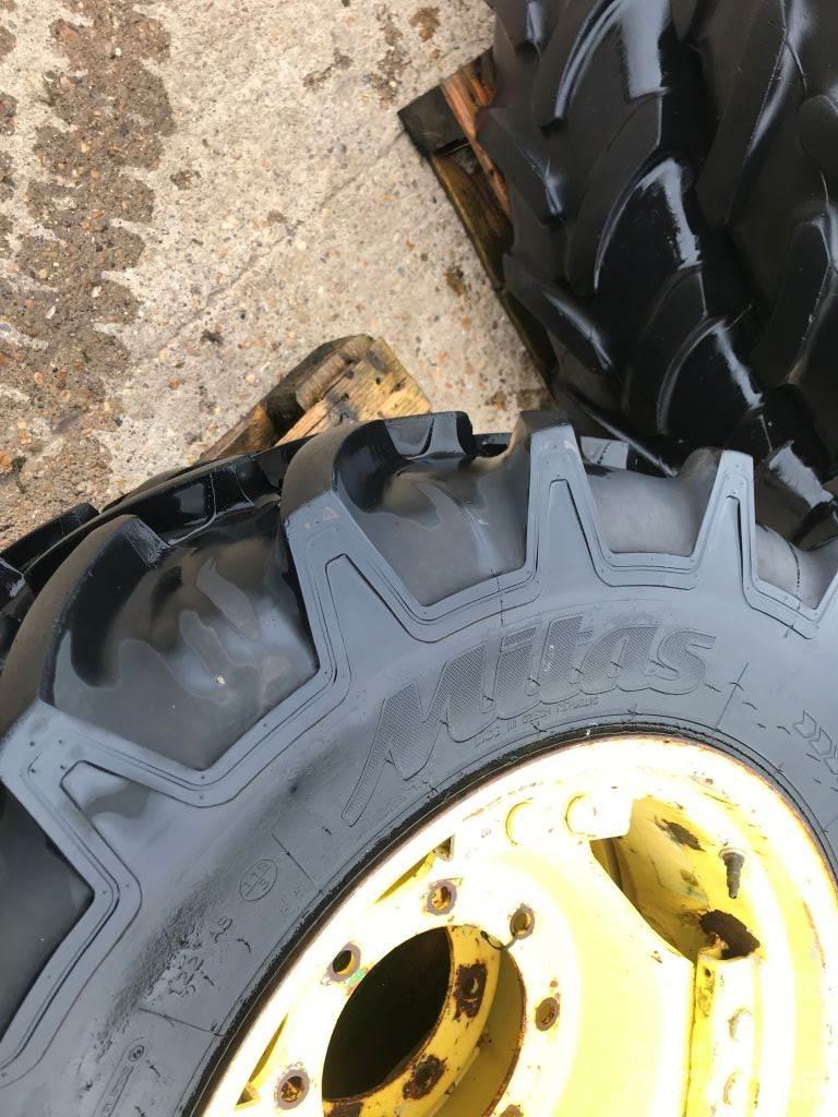  ROWCROP Pneus, roues et jantes