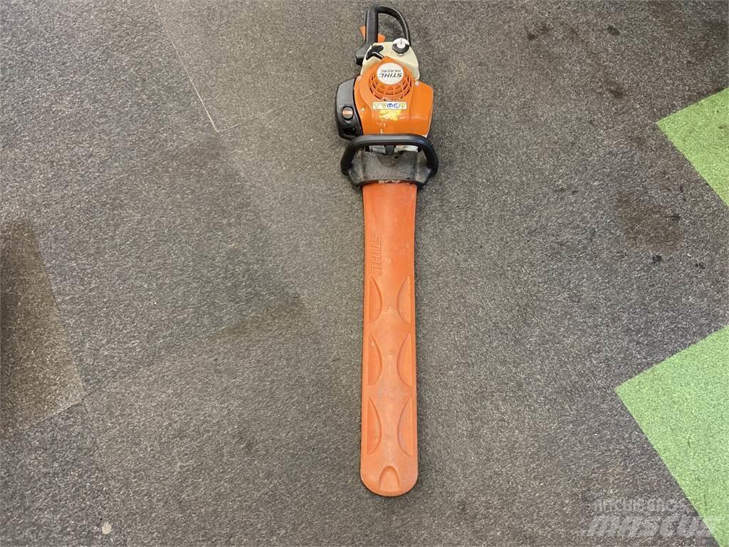 Stihl HS 82 RCE Autres équipements pour tracteur