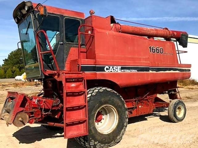 Case IH 1660 Moissonneuse batteuse