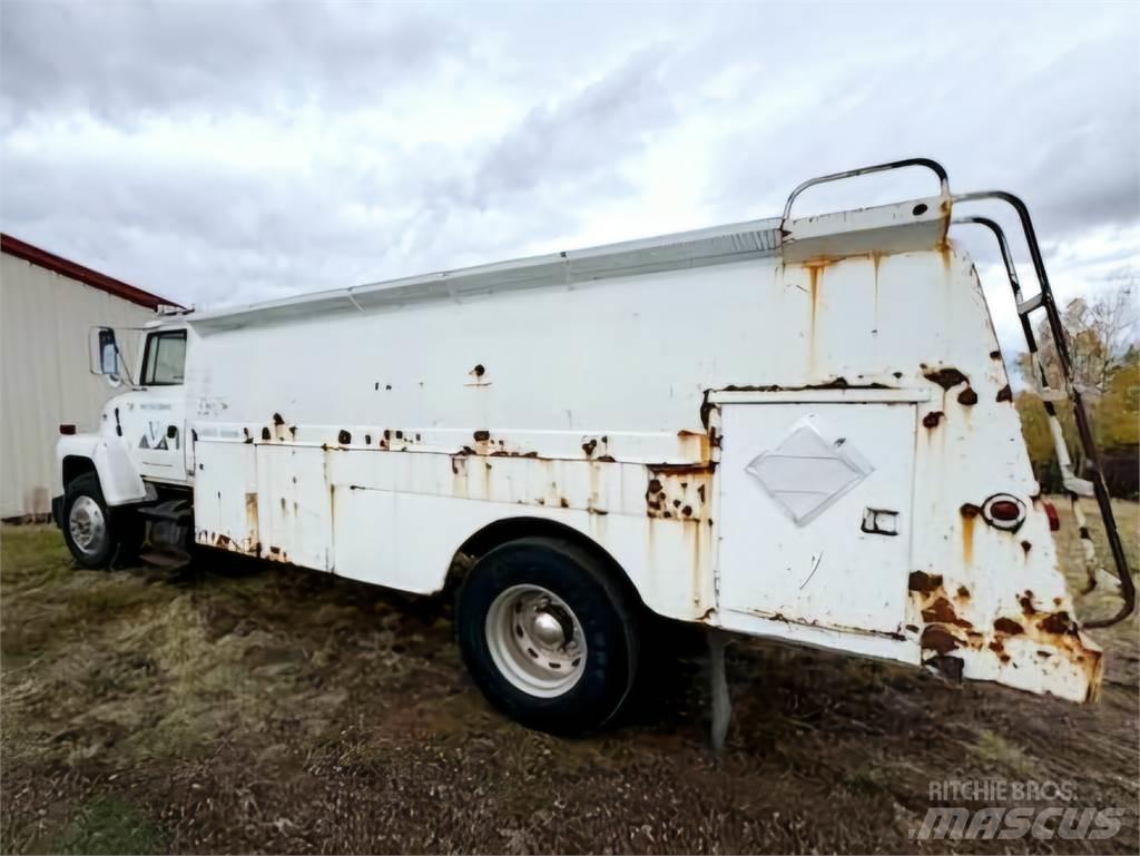 Ford LN8000 Autre camion