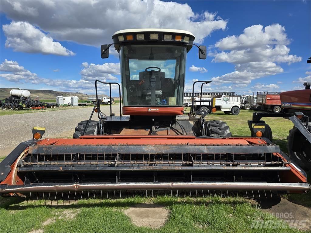 Hesston 8450 Andaineur