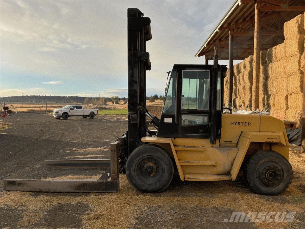 Hyster H210XL Pince à balle