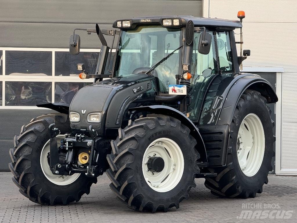 Valtra N 122 V Tracteur