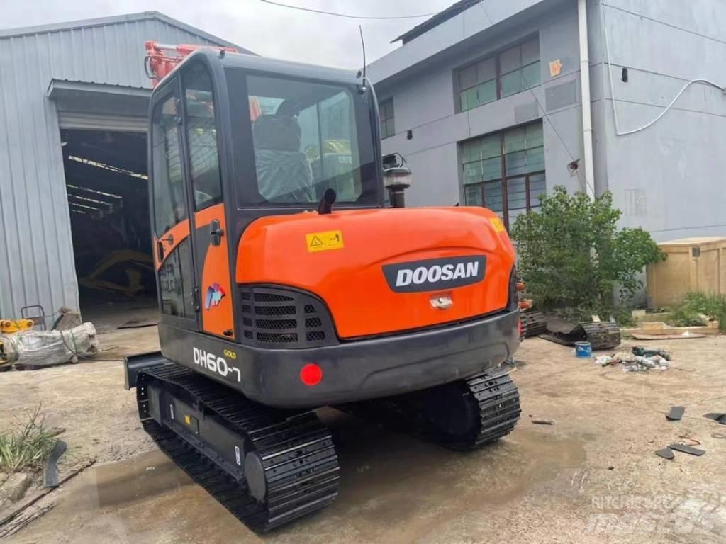 Doosan DH 60-7 Mini pelle < 7t