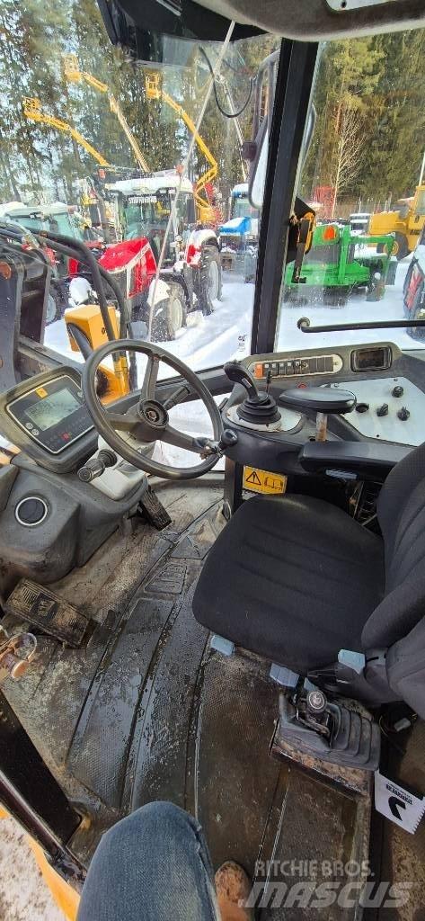 JCB 426 Chargeuse sur pneus