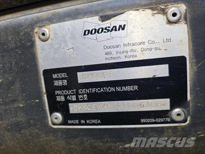 Doosan DX 140 W-5 Pelle sur pneus