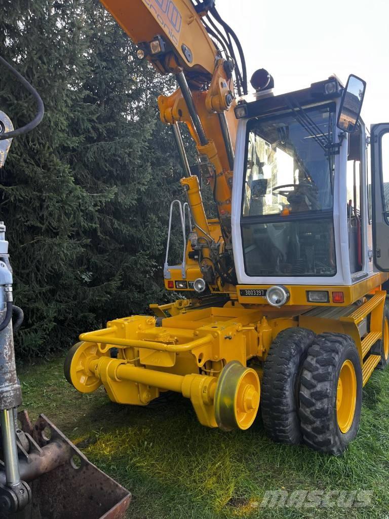 Liebherr A 900 C ZW Pelle sur pneus