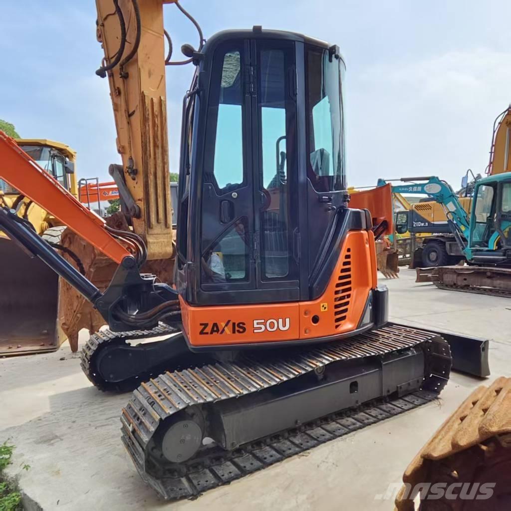 Hitachi ZX 50 U Mini pelle < 7t