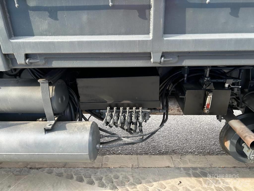 IPV FERROVIARIO Camion plateau ridelle avec grue