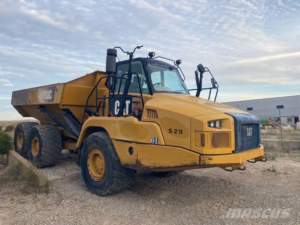 CAT 730 C Tombereau articulé