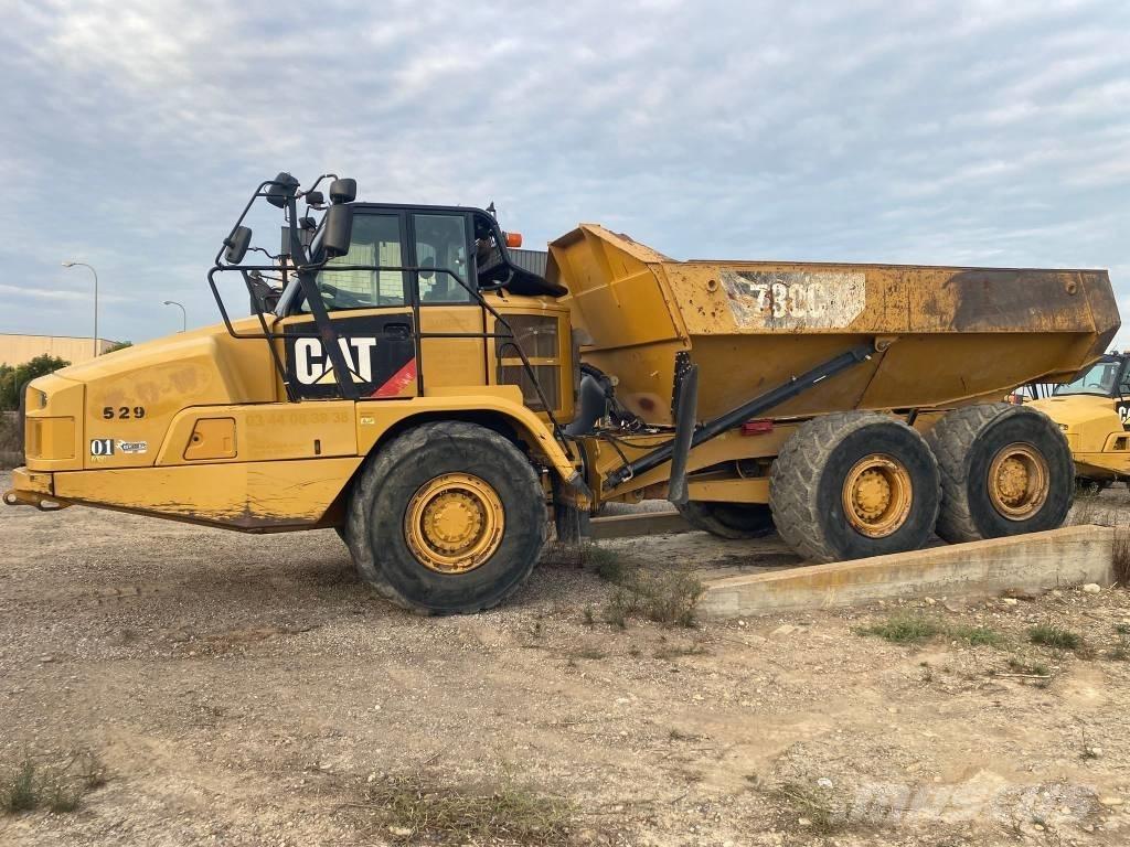 CAT 730 C Tombereau articulé