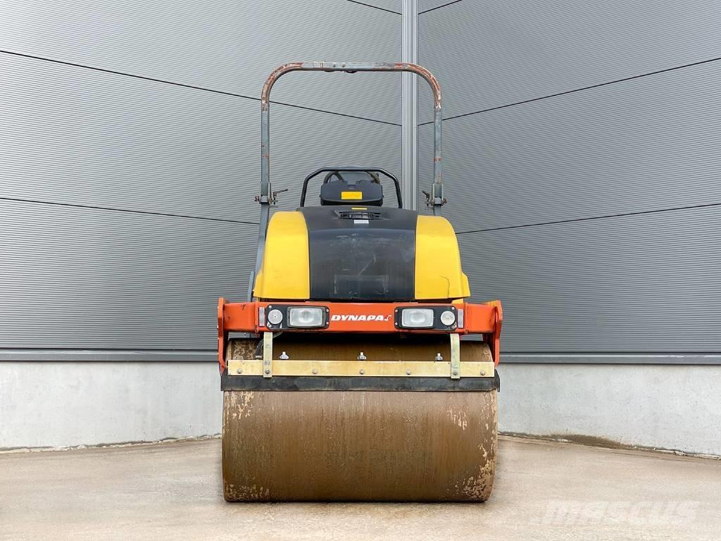 Dynapac CC1300C Rouleaux monocylindre