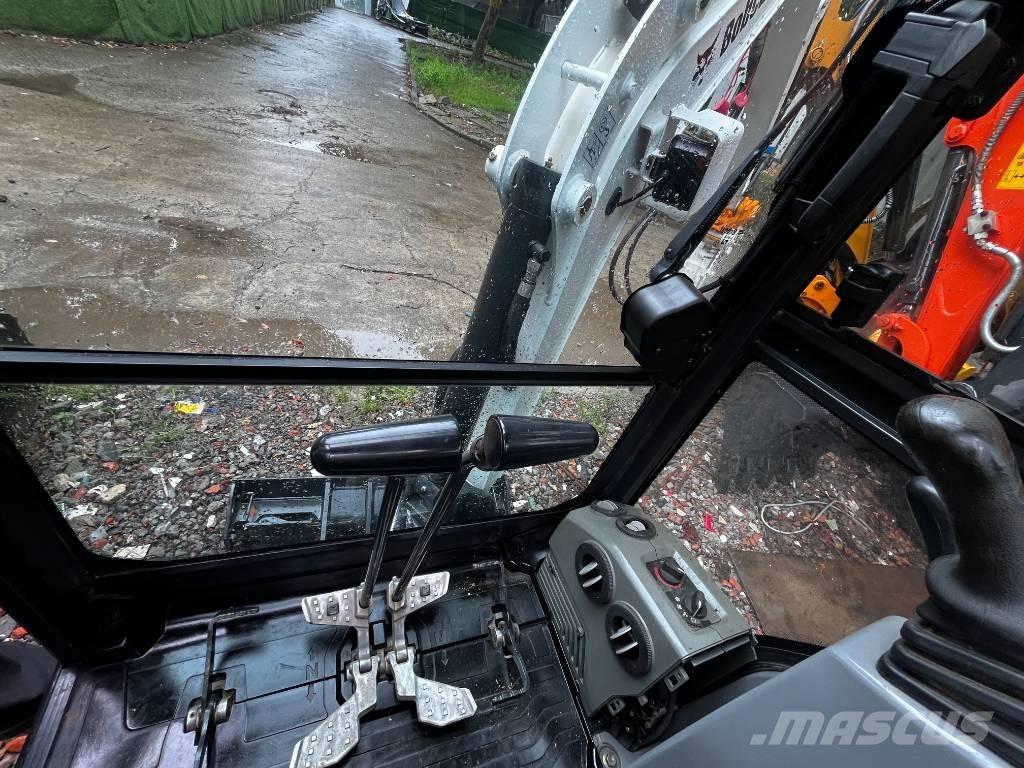 Bobcat E 20z Mini pelle < 7t