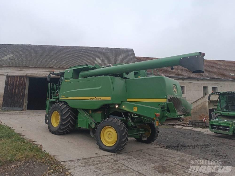 John Deere T 660 Moissonneuse batteuse