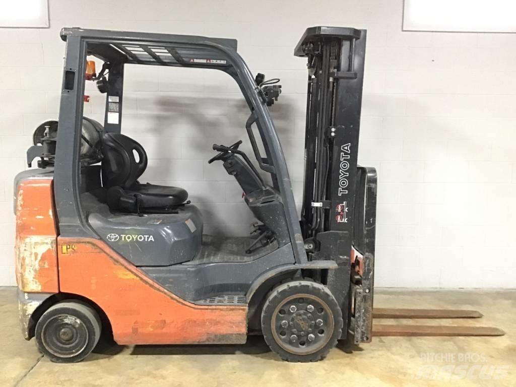 Toyota FGCU25 Autres Chariots élévateurs