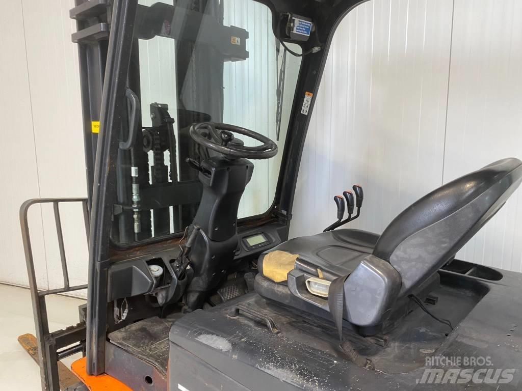 Doosan B35X-5 Chariots élévateurs électriques
