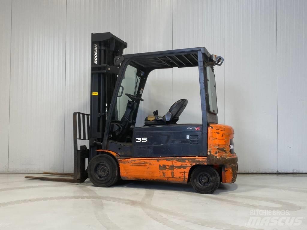 Doosan B35X-5 Chariots élévateurs électriques