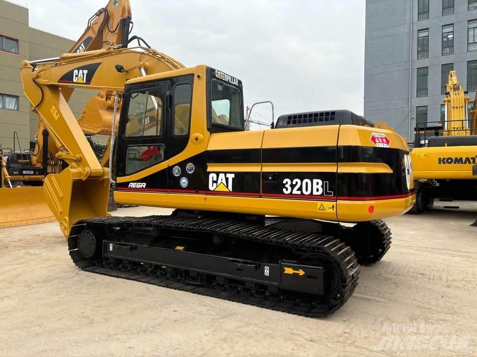 CAT 320 B L Pelle sur chenilles