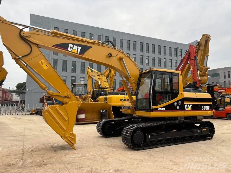 CAT 320 B L Pelle sur chenilles