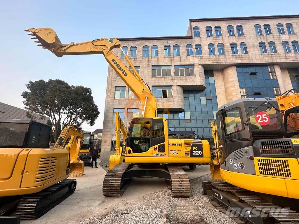 Komatsu PC 220-8 Pelle sur chenilles