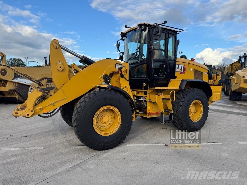 CAT 938 M Chargeuse sur pneus